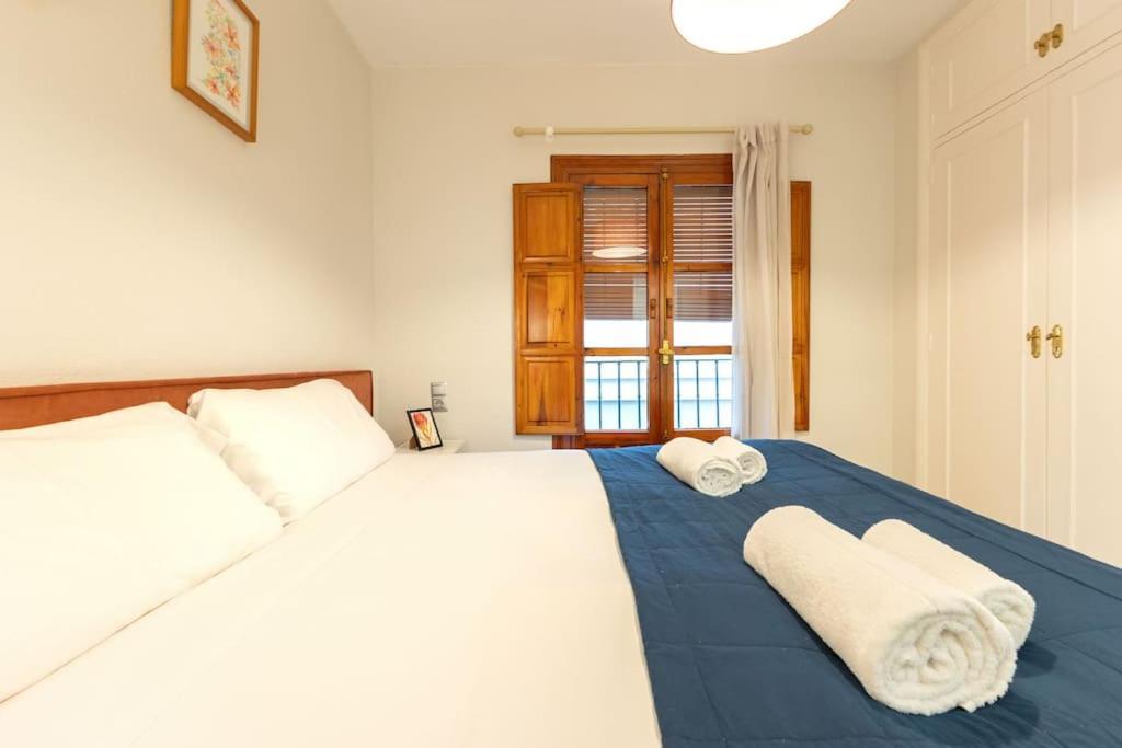 Pajaritos Center Suite By Valcambre Севилья Экстерьер фото